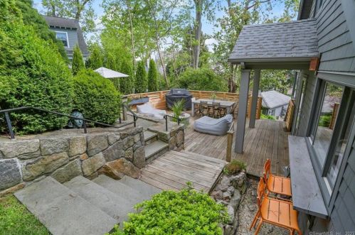 23 Craw Ave, Norwalk CT  06853-1605 exterior