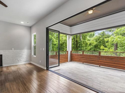 1020 Edie Ave, Atlanta GA  30312-3717 exterior