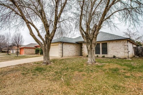 508 Whitney Dr, Fort Worth, TX 76179-0956