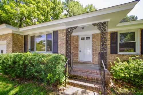 111 Jefferson Ln, Ladson, SC 29456-5462