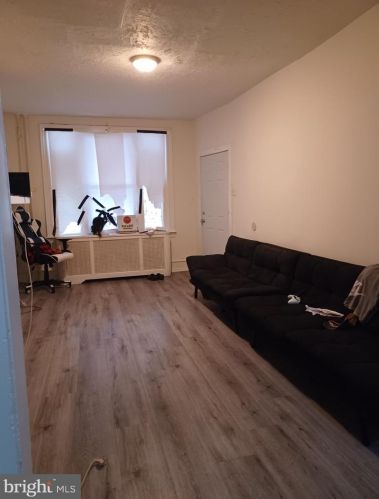 4810 11 St, Philadelphia PA 19112-0013 exterior