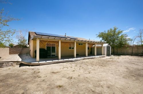43113 Homestead St, Lancaster CA  93535-4837 exterior