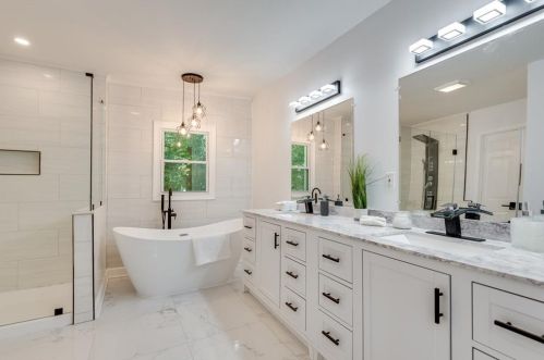 2705 Baker Rdg Dr, Atlanta GA  30318-7258 exterior