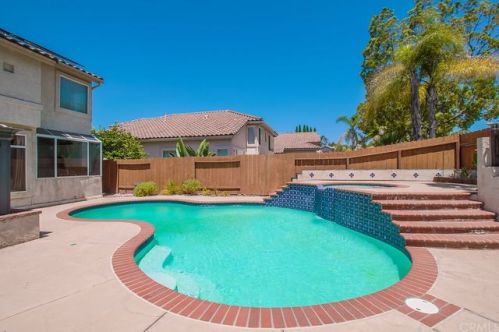918 Tempera Ct, Oceanside, CA 92057-7910