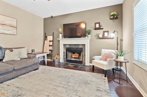 95 Cliffhaven Cir, Newnan GA  30263-5773 exterior