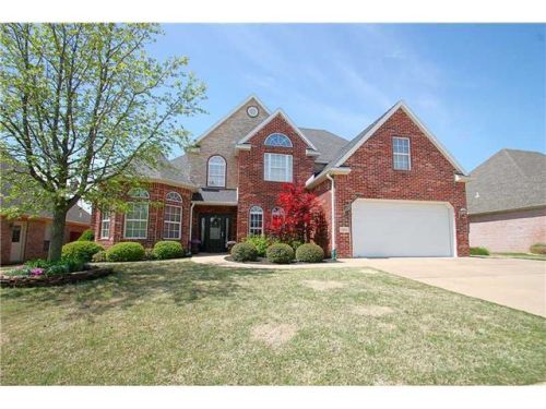 5094 Strathmore Station Dr, Rogers, AR 72758-1418