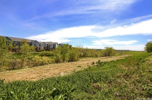 8976 Fox Dr, Denver CO 80260-8830 exterior