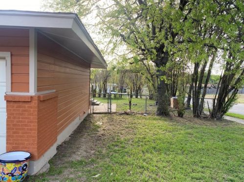 3720 Slade Blvd, Fort Worth TX  76116-6947 exterior