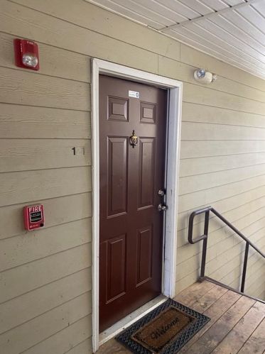 121 Ridge Creek Dr, Clarkston, GA 30021-2000