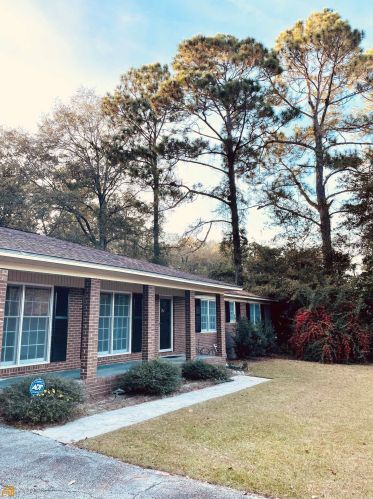 217 Circle Dr, Statesboro, GA 30461-6950