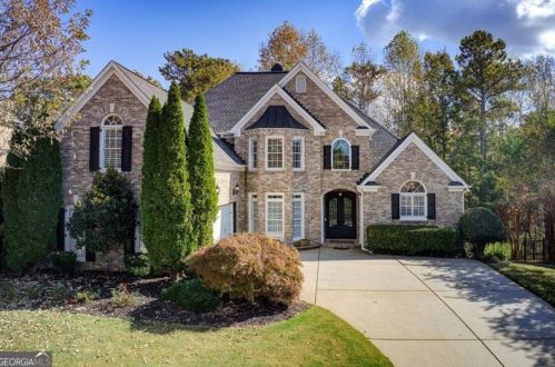 422 Lake Point Dr, Holly Springs, GA 30114-5454