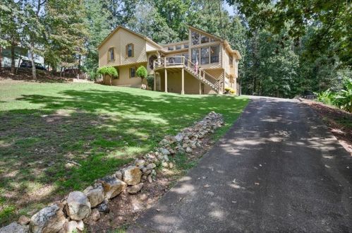 714 Cedar Creek Way, Holly Springs, GA 30189-5139