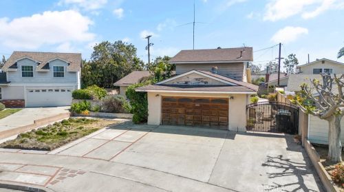 16794 Oleander Cir, Santa Ana, CA 92708-2231
