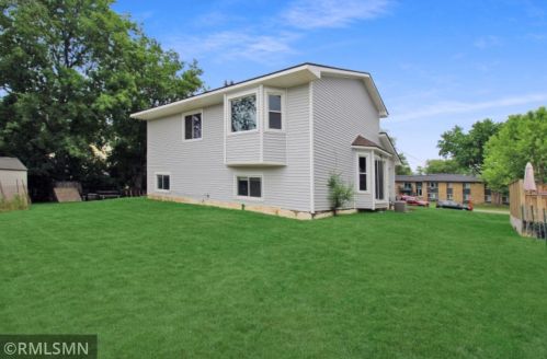 707 69th Ave, Minneapolis MN  55430-1621 exterior