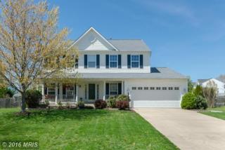613 Wooden Bridge Dr, Purcellville, VA 20132-3296