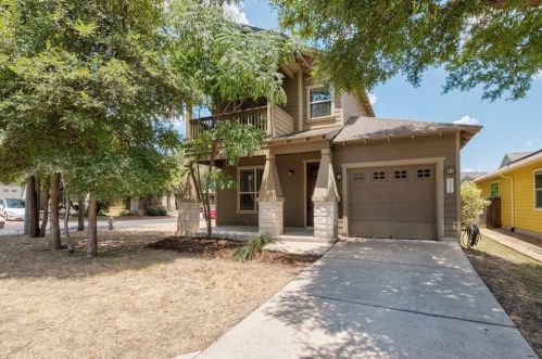 2528 Amur Dr, Austin TX  78745-2068 exterior