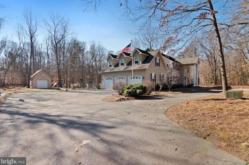 3133 Gosheff Ln, Gambrills, MD 21054-1936