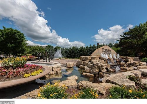 1710 Bluewater Ln, Saint Paul MN  55129-6236 exterior