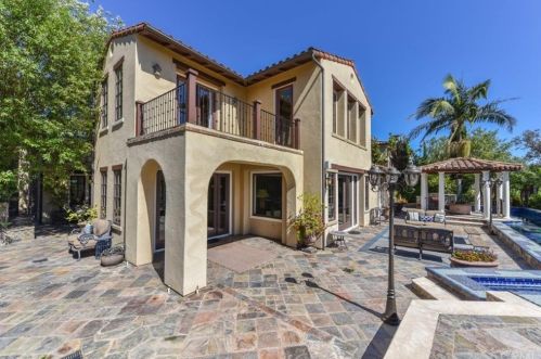 25 Blue Smt, Irvine CA  92603-0168 exterior