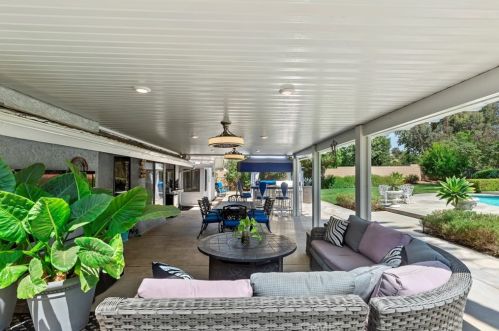 1678 Southport Dr, Riverside CA  92506-5449 exterior