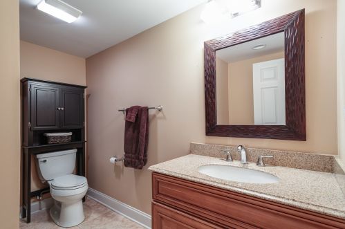 1425 Country Ln, Bannockburn IL  60015-4746 exterior