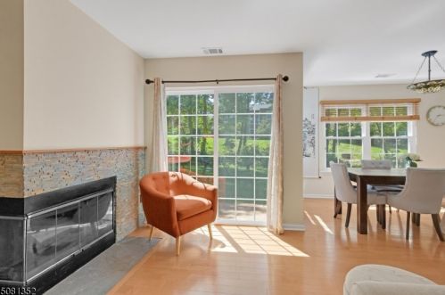 6 Brookline Ct, Princeton NJ  08540-1741 exterior