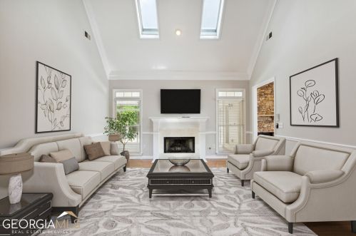 2443 Retreat Close, Marietta, GA 30066-5177