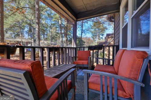 751 San Fernando Dr, Smyrna GA  30080-1437 exterior
