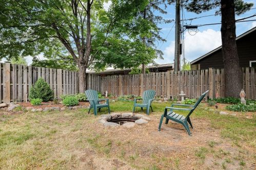 2209 2nd St, Saint Paul MN  55110-3204 exterior