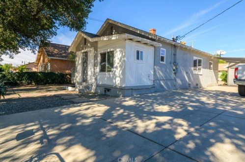 168 10th St, San Bernardino, CA 92410-3602