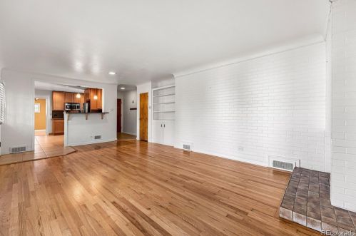 3201 Bellaire St, Denver CO  80207-1828 exterior