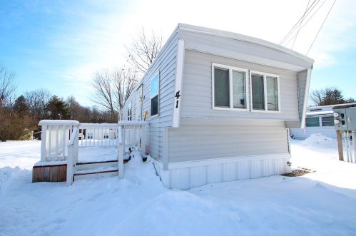 41 Crystal Springs Way, Somersworth, NH 03878-4407