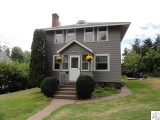 421 22nd Ave, Duluth, MN 55806-1632