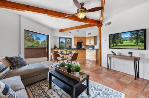 1570 Caudor St, Encinitas CA  92024-1216 exterior
