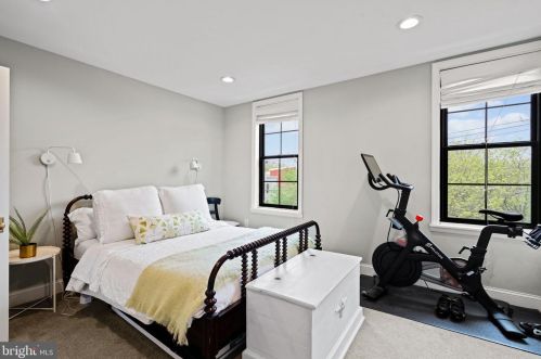 771 12 St, Philadelphia PA 19123-1960 exterior