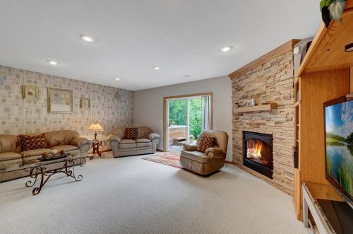 731 Heron Ave, Saint Paul MN  55128-5384 exterior