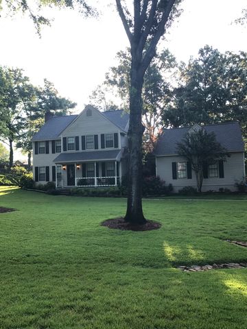 2754 Beaver Head Dr, Walls, MS 38651-9798