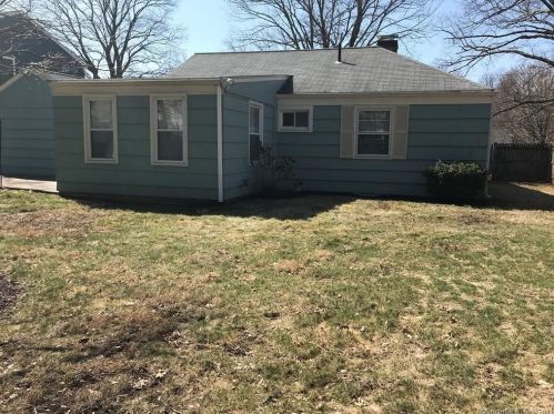 66 Mountain Rd, Hartford, CT 06107-2955