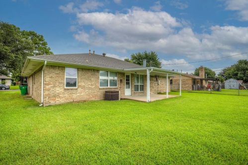 805 Cleveland St, Greenville, TX 75401-6048