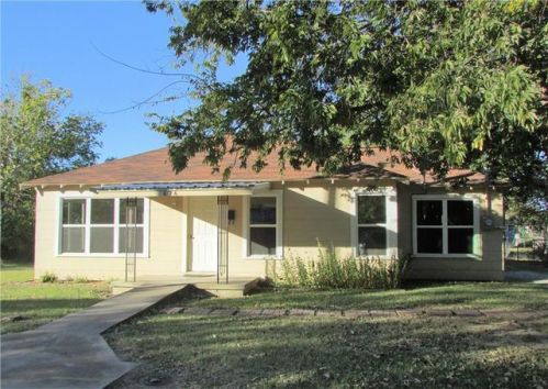 674 Barton St, Stephenville, TX 76401-3412