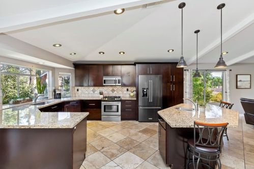 17368 Owl Tree Rd, Riverside CA  92504-9529 exterior