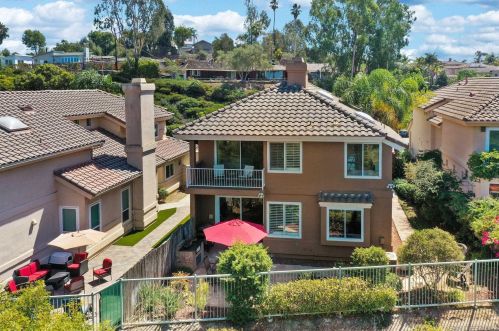 2916 Wintergreen Dr, Carlsbad, CA 92008-6851