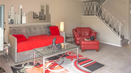 9274 Parkside Dr, Des Plaines, IL 60016-5126