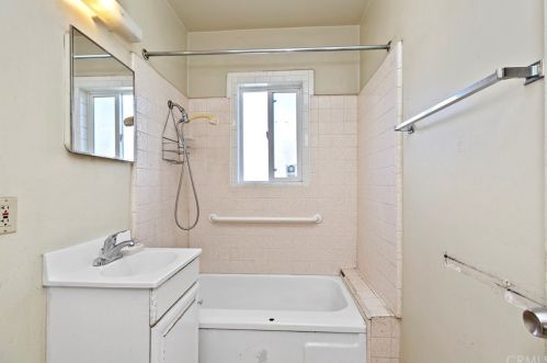 4123 Dwight Ave, Riverside CA  92507-5255 exterior