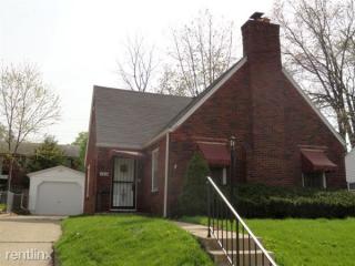704 Henry St, Anderson IN  46016-2640 exterior