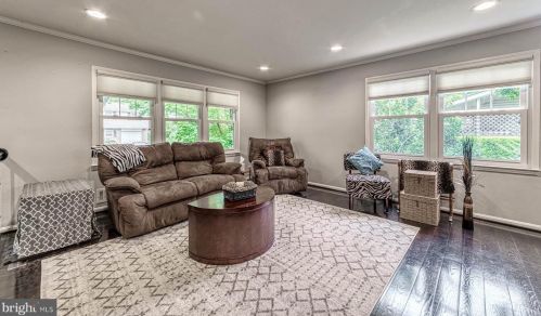 7219 Willow Oak Pl, Springfield VA  22153-1543 exterior