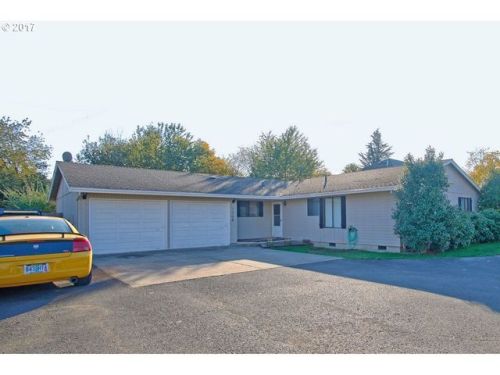 1506 College St, Newberg OR  97132-3310 exterior