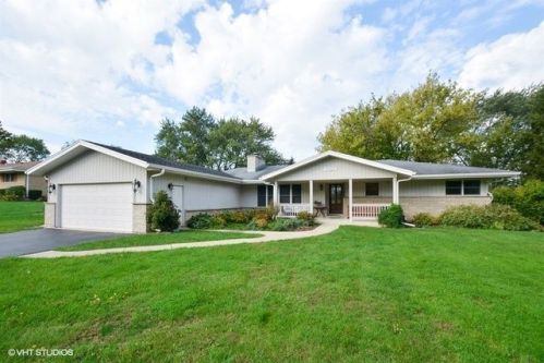 8024 Tennessee Ave, Willowbrook IL  60527-2451 exterior