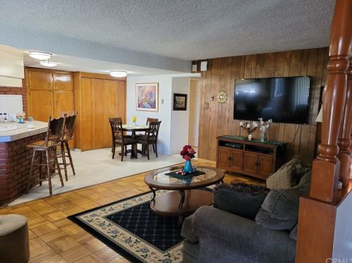 12103 Gridley Rd, Norwalk, CA 90650-7851