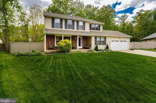 16 Stowe Ct, Erial, NJ 08081-3221